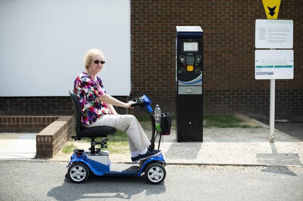Tout sur les scooters à 4 roues pour personnes à mobilité réduite